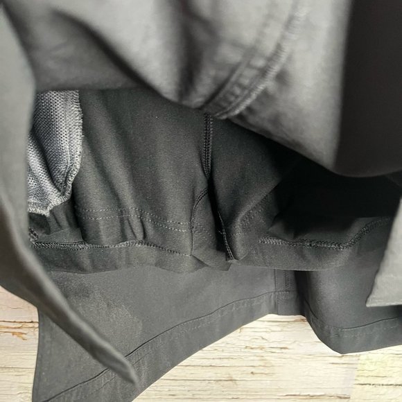 The north face skort black shorts size 6 - Picture 10 of 12